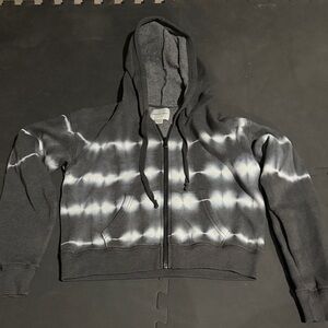 American Eagle Women’s Gray and White Tie-Dye Hoodie